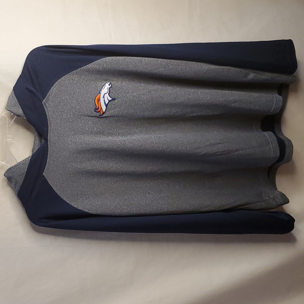 Men Denver Bronco Football, shirt, Size X-Large, Gray and blue